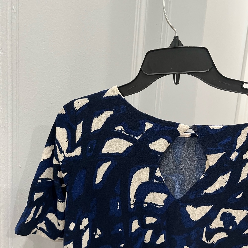 Colorblock Shift Dress - Size 38 - Pockets, Wrinkle Free - Picture 7 of 7
